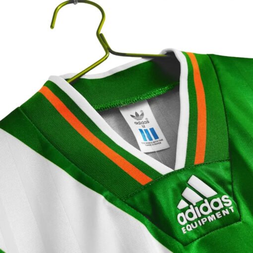 199294irelandhomejersey_3.jpg Retro Ireland 1992/94 Home Football Shirt