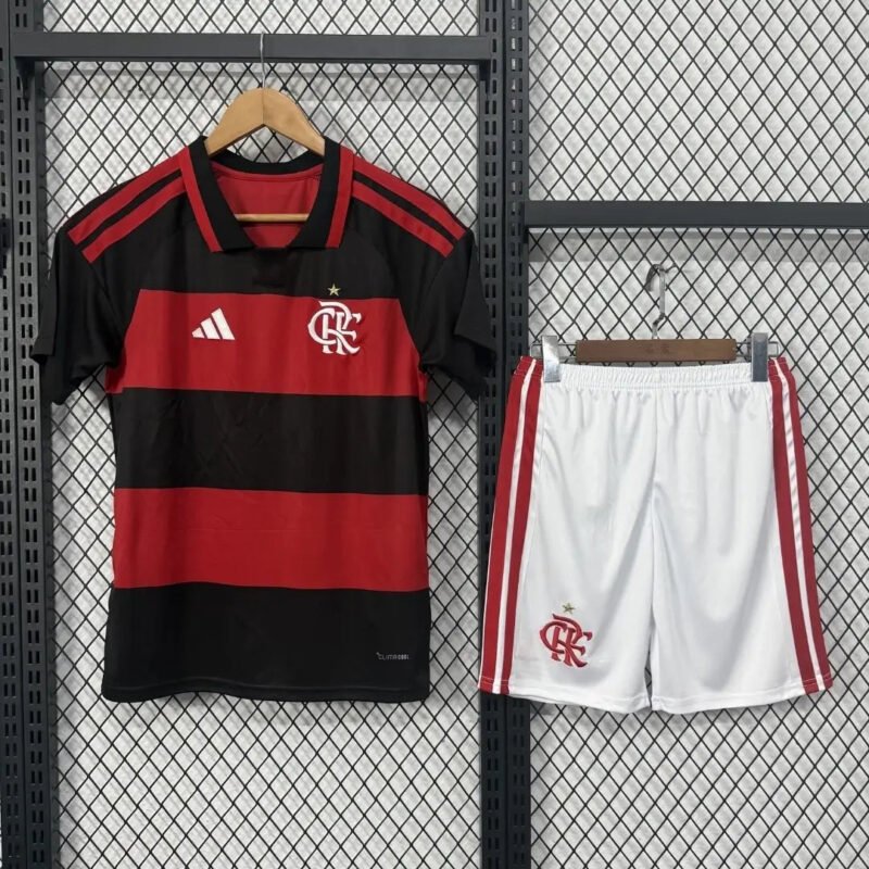 42_e11e80f1-5a55-4ddd-ac70-8ae70ed6ada2.jpg CR Flamengo Home Soccer Kit - Jersey + Shorts 2026/27