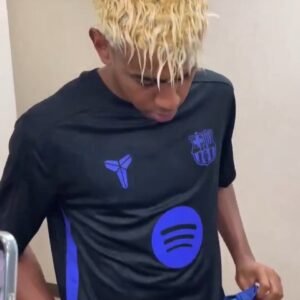 Barcelona Pre-Match Soccer Jersey 2025/26 Black