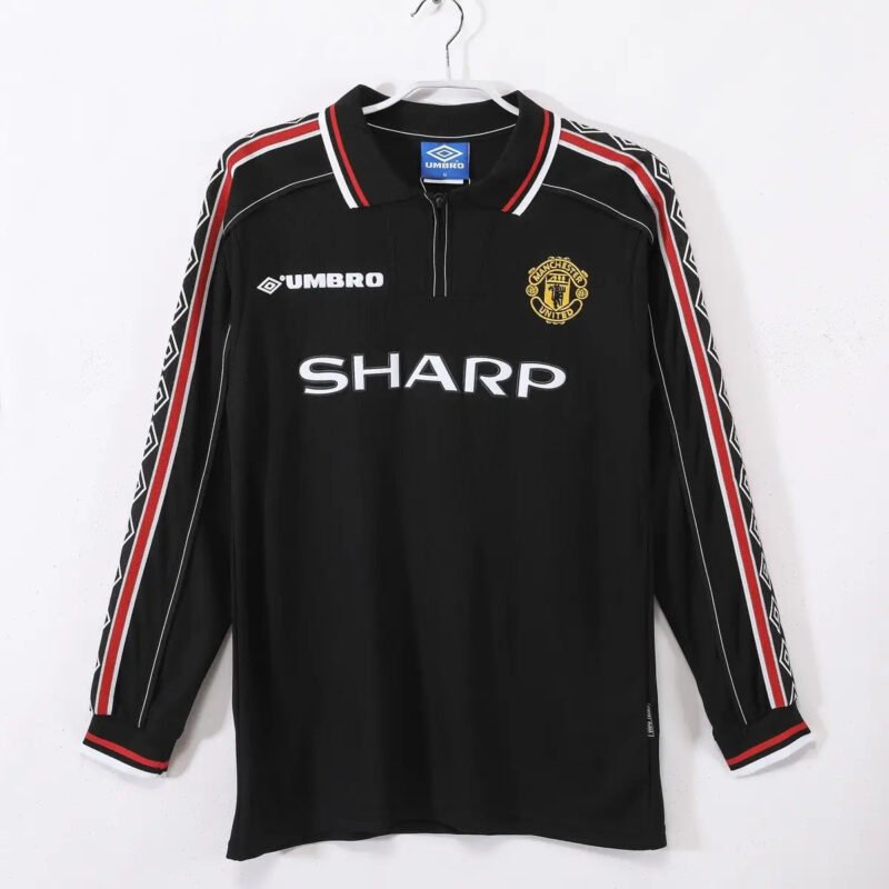 ManchesterUnited199899AwayLongSleeveRetroSoccerJerseyBlack_2.jpg Manchester United 1998/99 Away Long Sleeve Retro Soccer Jersey Black