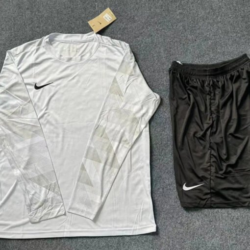 N013menslongsleevecutsomkit_11.jpg Men's Custom Soccer Kit Long Sleeve N013