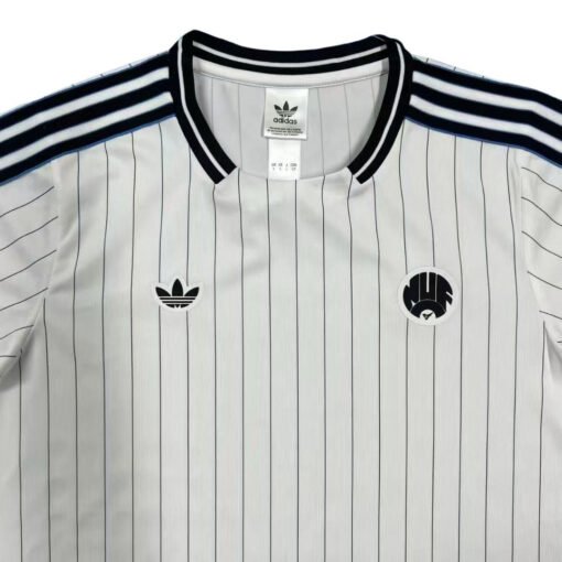 Newcastle_United_FC_Terrace_Icons_Jersey_202526_4.jpg Newcastle United FC Terrace Icon Shirt 2025/26