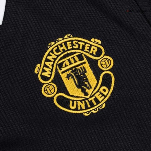 RetroSoccerJerseyManchesterUnitedAwayLongSleeve1998_4.jpg Manchester United 1998/99 Away Long Sleeve Retro Soccer Jersey Black