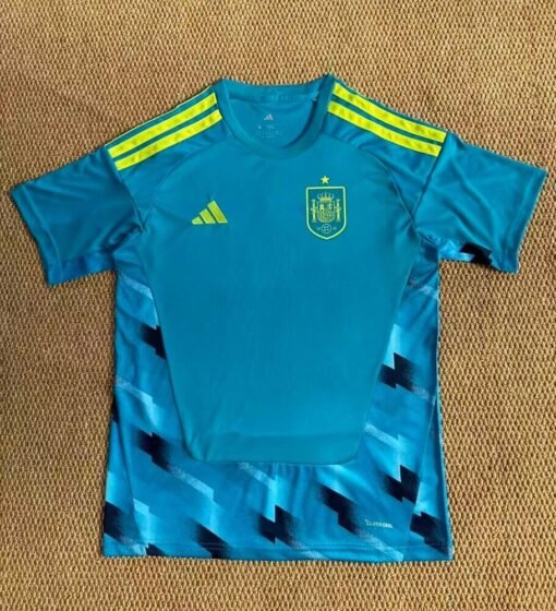 Spain_2026_Home_Goalkeeper_Jersey_1_eb2a2d65-89a6-435a-8705-a2c72c24ea73.jpg Spain Home Goalkeeper Soccer Kit - Jersey + Shorts 2026 World Cup