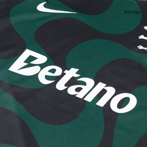 Sporting CP Pre-Match Soccer Jersey 2025/26