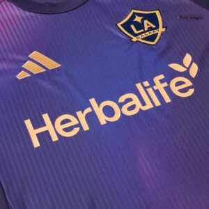 ef00dbc491216bfb69313f0df9e47bff.jpg LA Galaxy Away Soccer Jersey 2025 Purple